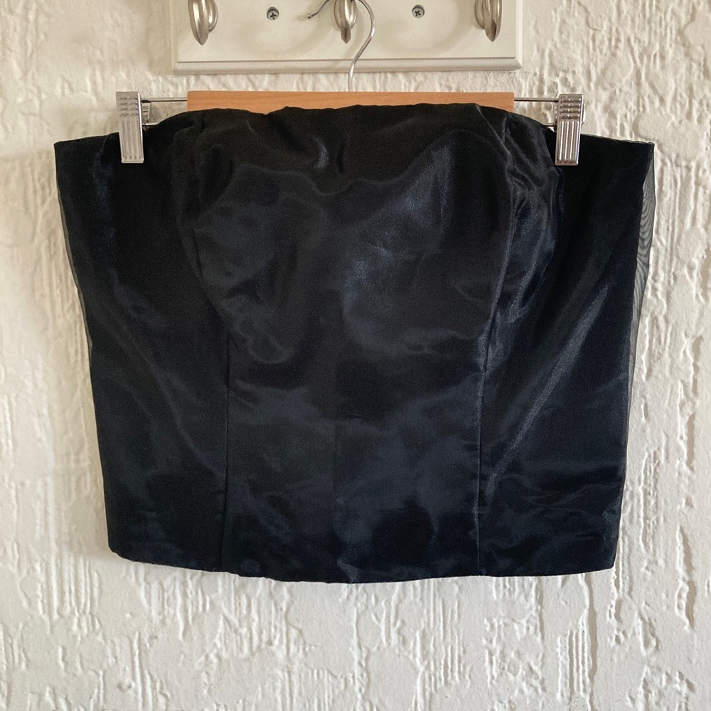 Black Strapless Satin Bustier Top